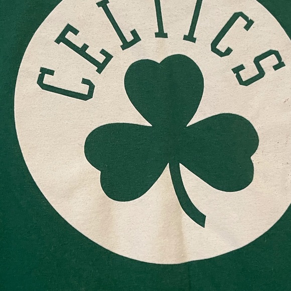 Officially Licensed NBA Adidas Boston Celtics Men’s XL Graphic T-Shirt NWOT - Picture 3 of 6
